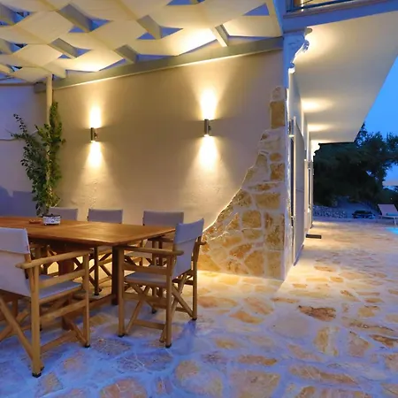 Vista Mare Assinia * Agní